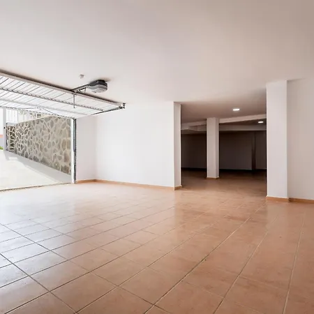 Stunning New Ocean With Private Pool *